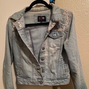 FOREVER 21 jean jacket🧡